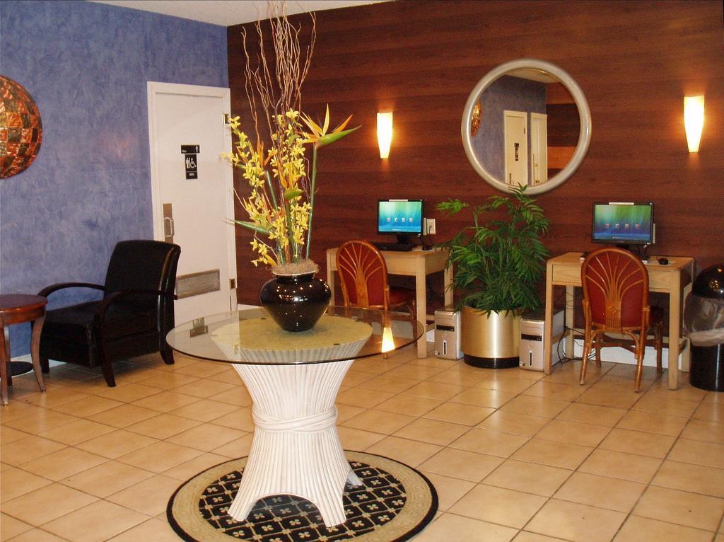 Red Carpet Inn Airport Fort Lauderdale Interior photo